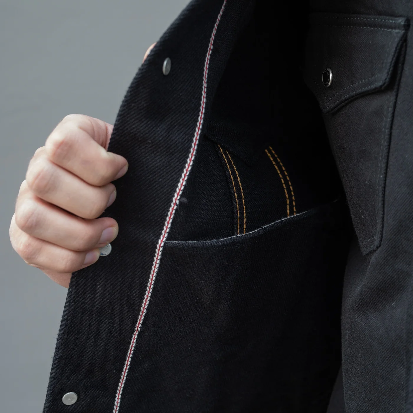 IH-526-SBG - 21oz Selvedge Denim Type III Jacket - Superblack (Fades To Grey) - Image 4