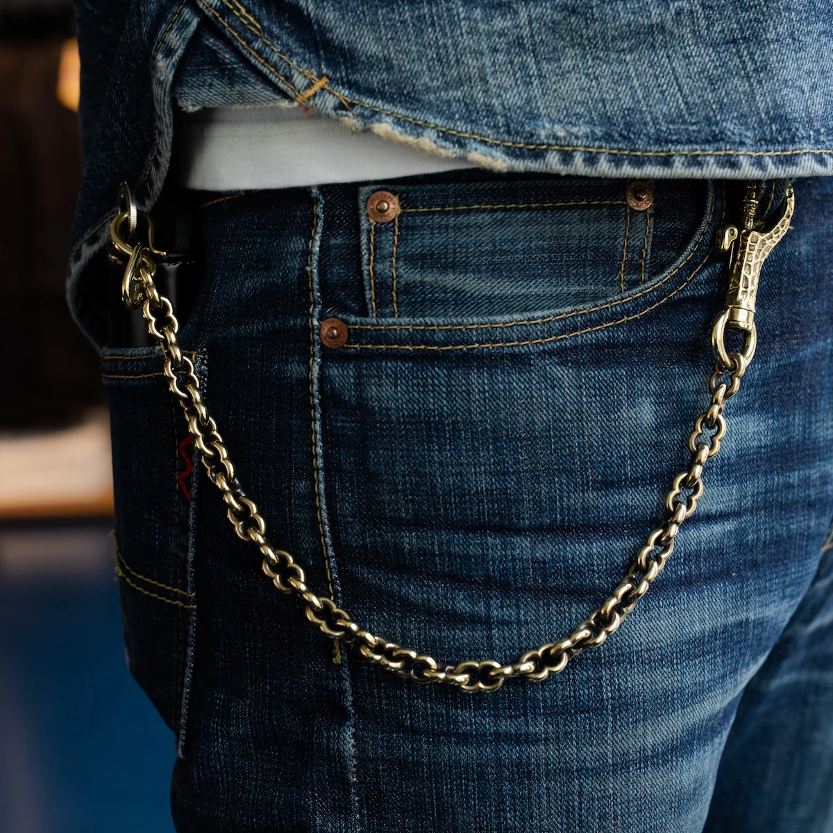 PE-PEANUTS-WALLET-CHAIN-BR - Peanuts & Co Peanuts WALLET CHAIN - Brass - Image 2