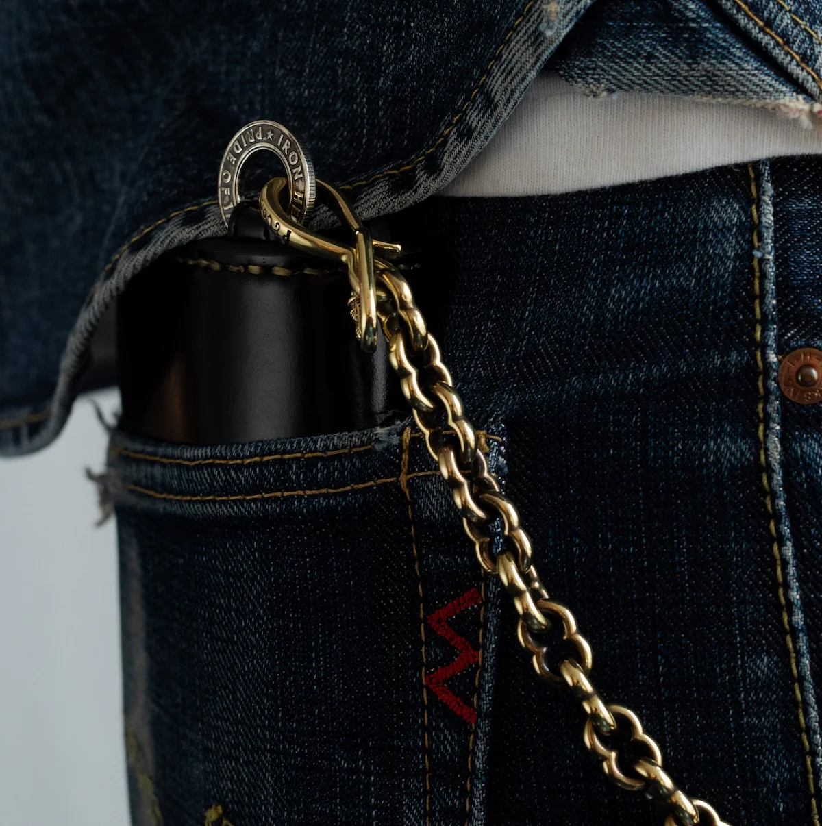 PE-PEANUTS-WALLET-CHAIN-BR - Peanuts & Co Peanuts WALLET CHAIN - Brass - Image 3