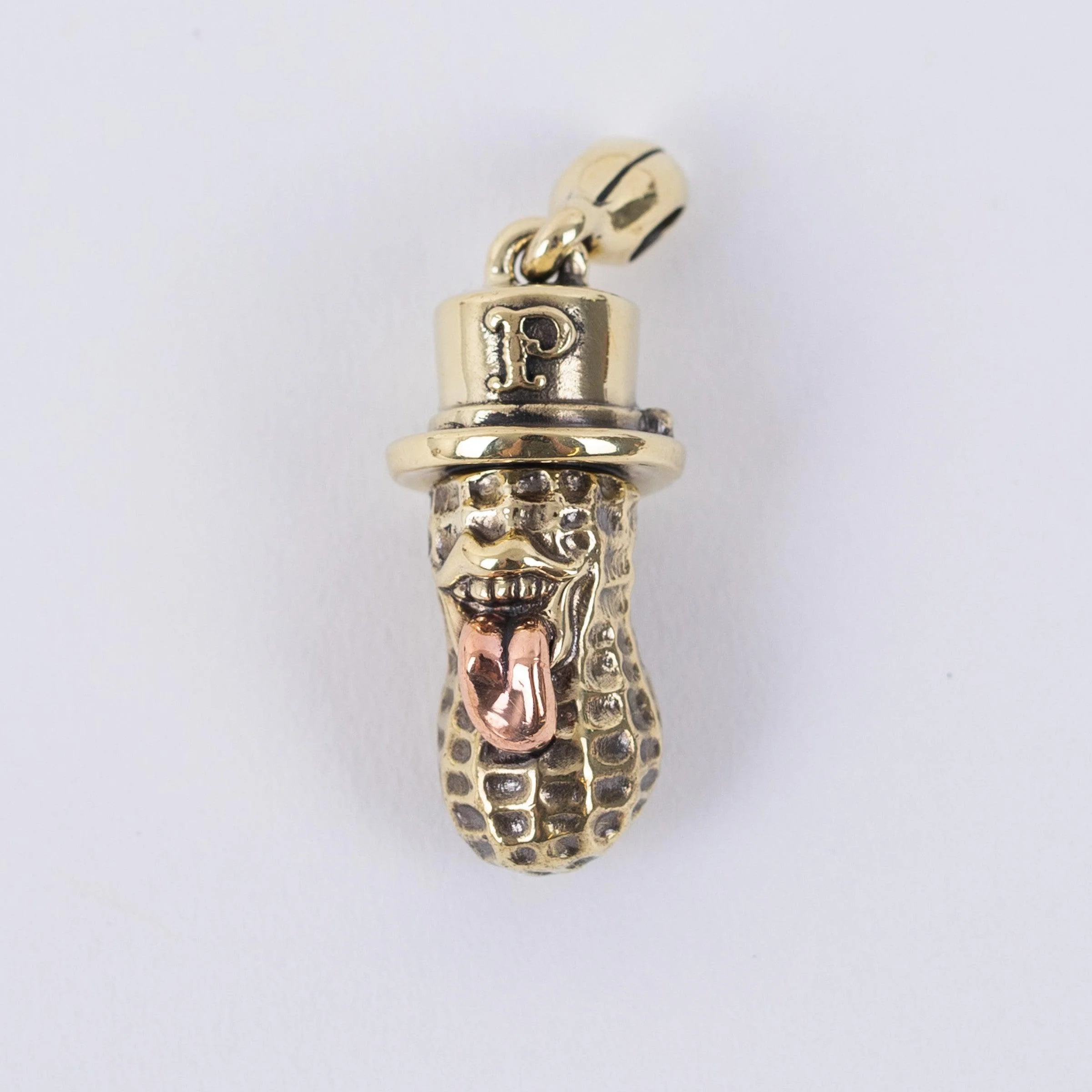 PE-X-LARGE-BERO-BR - Peanuts & Co X-LARGE BERO PEANUTS PENDANT - Brass